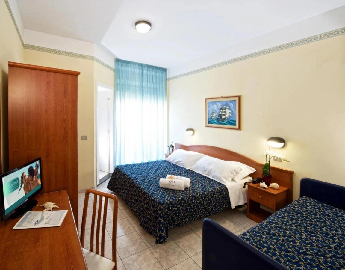 Hotel Queen Mary Cattolica Exterior photo